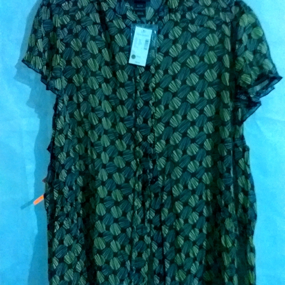 Blouse 100% polyester